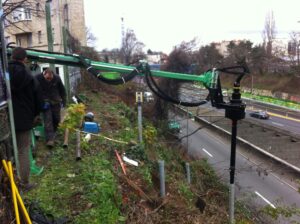 Implantation de pieux pour une passerelle, A6B porte de clichy à paris